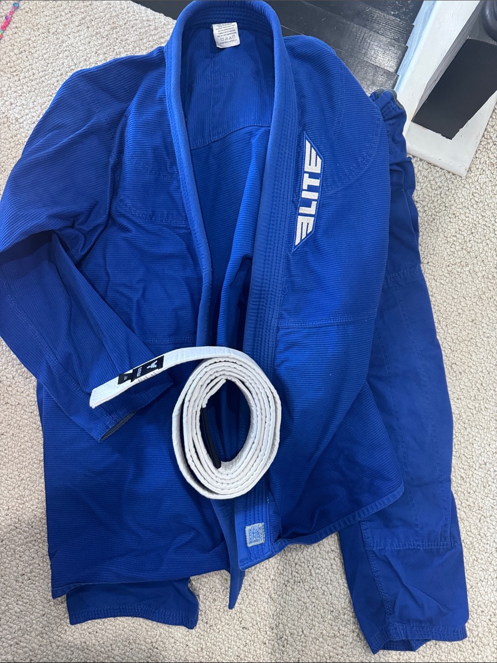Elite Men's Blue Brazilian Jiu-Jitsu Gi with White Belt